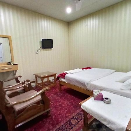 Madina Hotel 2 Gilgit Luaran gambar